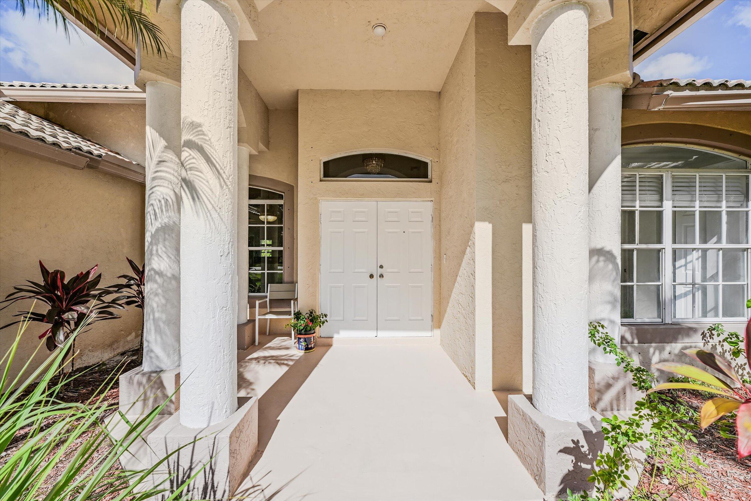 Palm Beach Country Estates - Residential