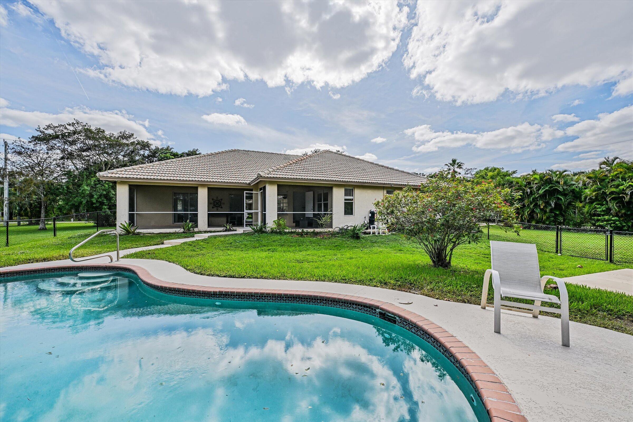 Palm Beach Country Estates - Residential