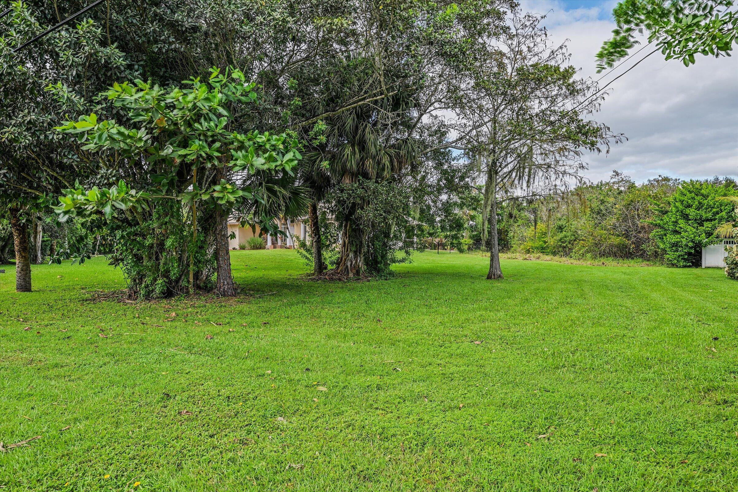 Palm Beach Country Estates - Residential