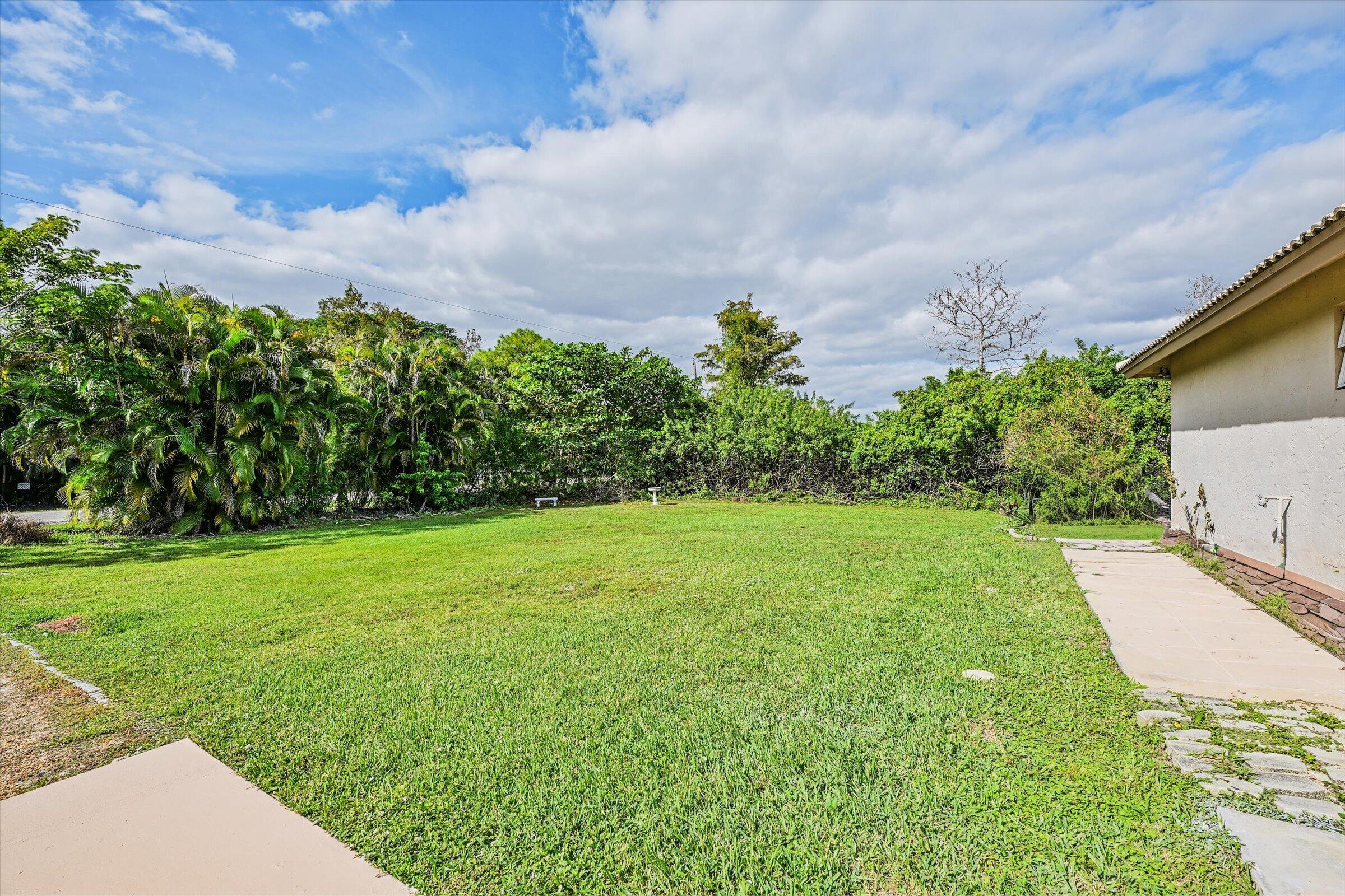 Palm Beach Country Estates - Residential