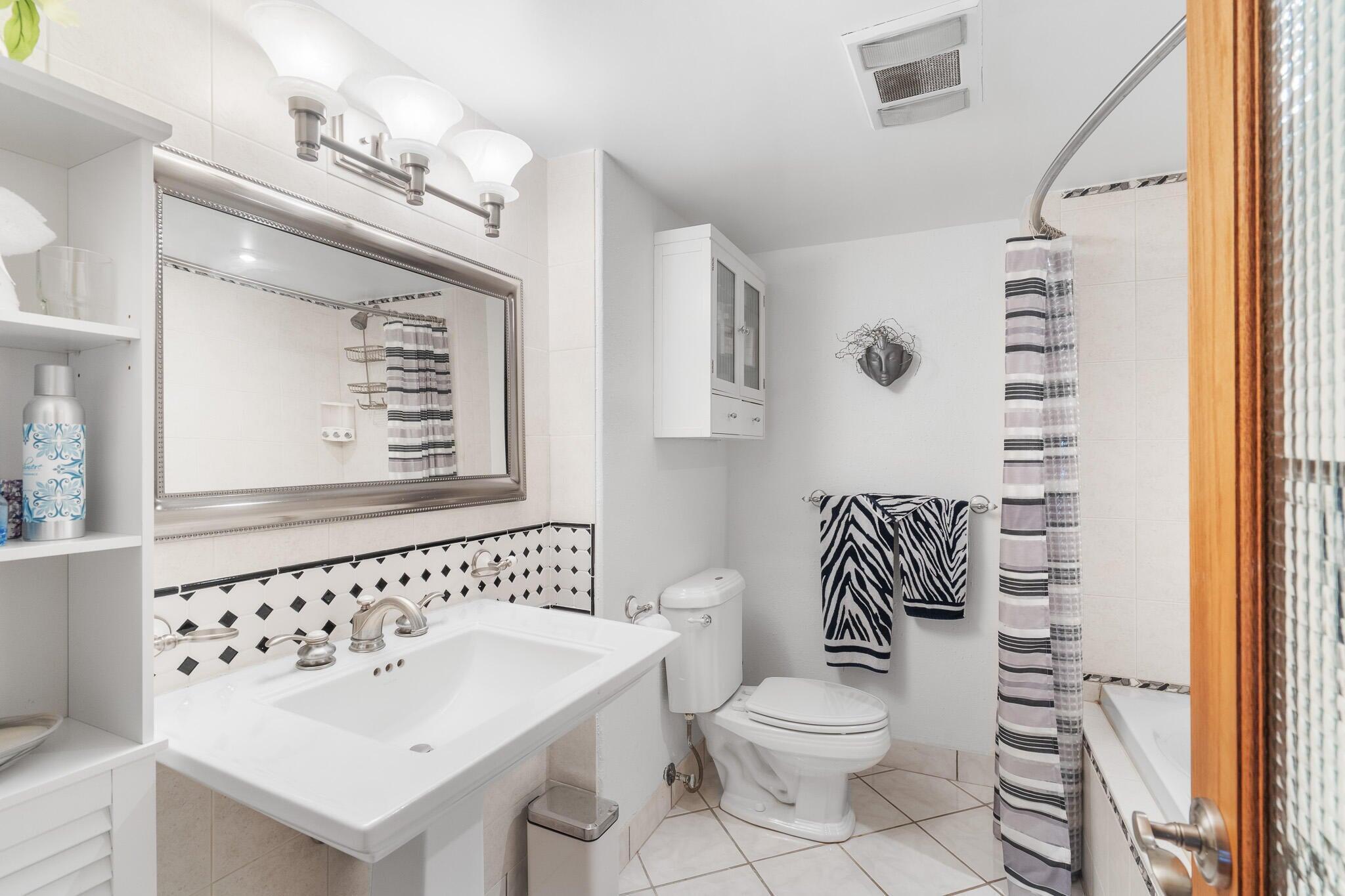 TIERRA DEL MAR CONDO - Residential Lease