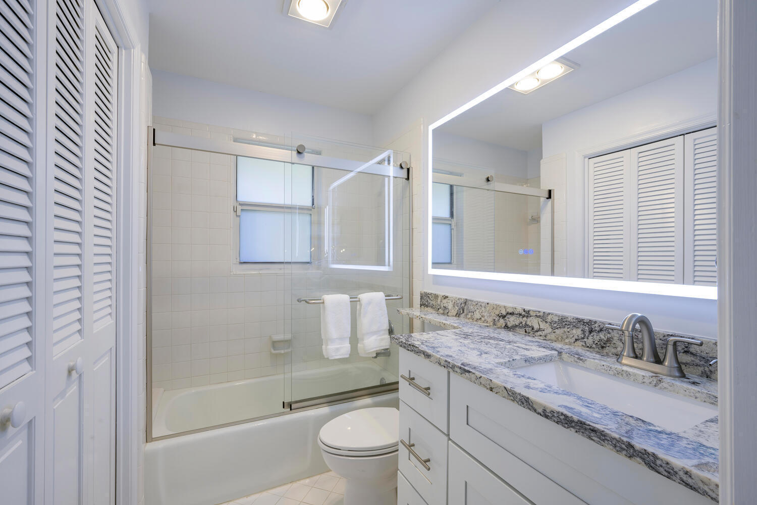 TWELVE OAKS CONDO - Residential