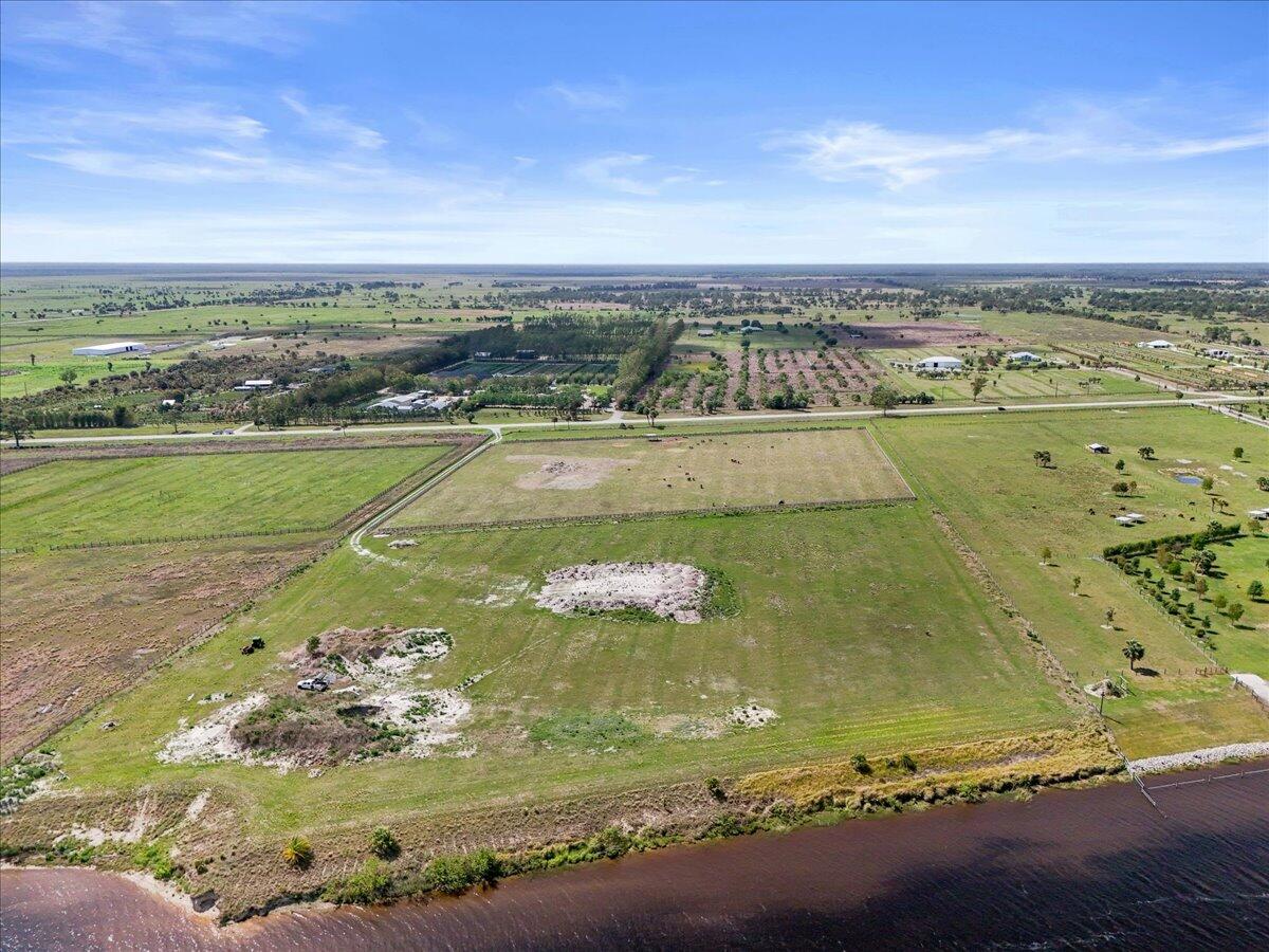 BOX RANCH GROVES - Land