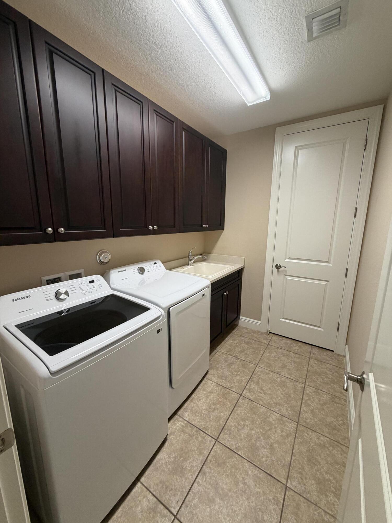 Heron Bay North 4 - Residential Lease