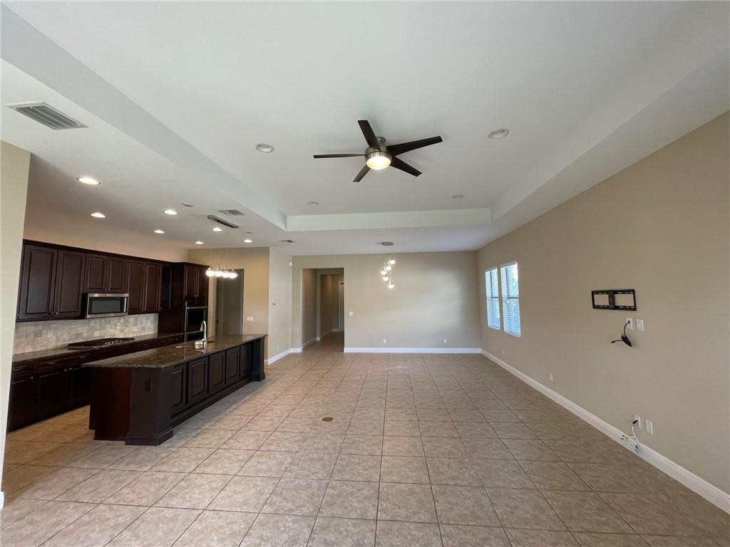 Heron Bay North 4 - Residential Lease