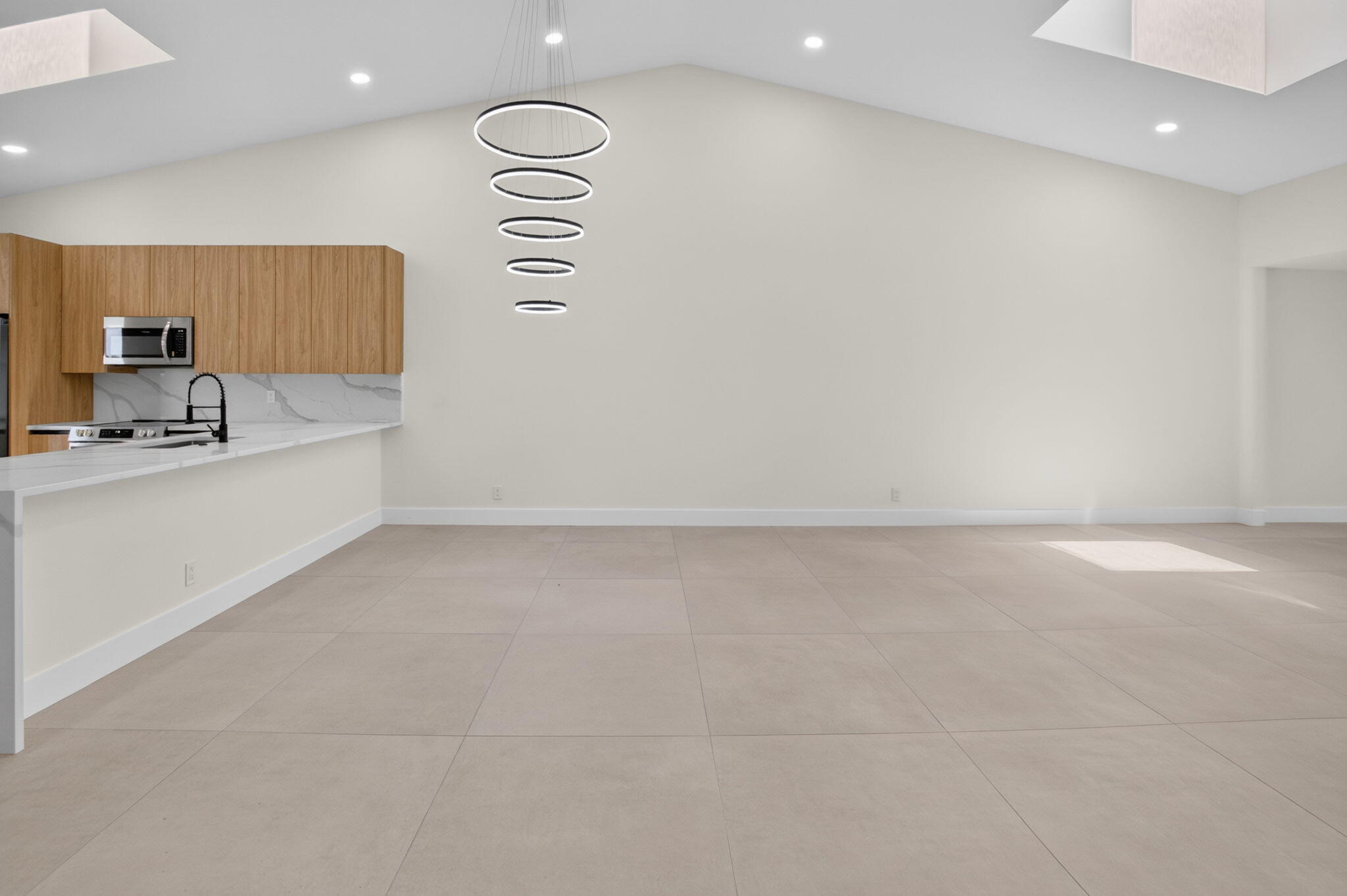 WHISPER WALK SEC E CONDO - Residential