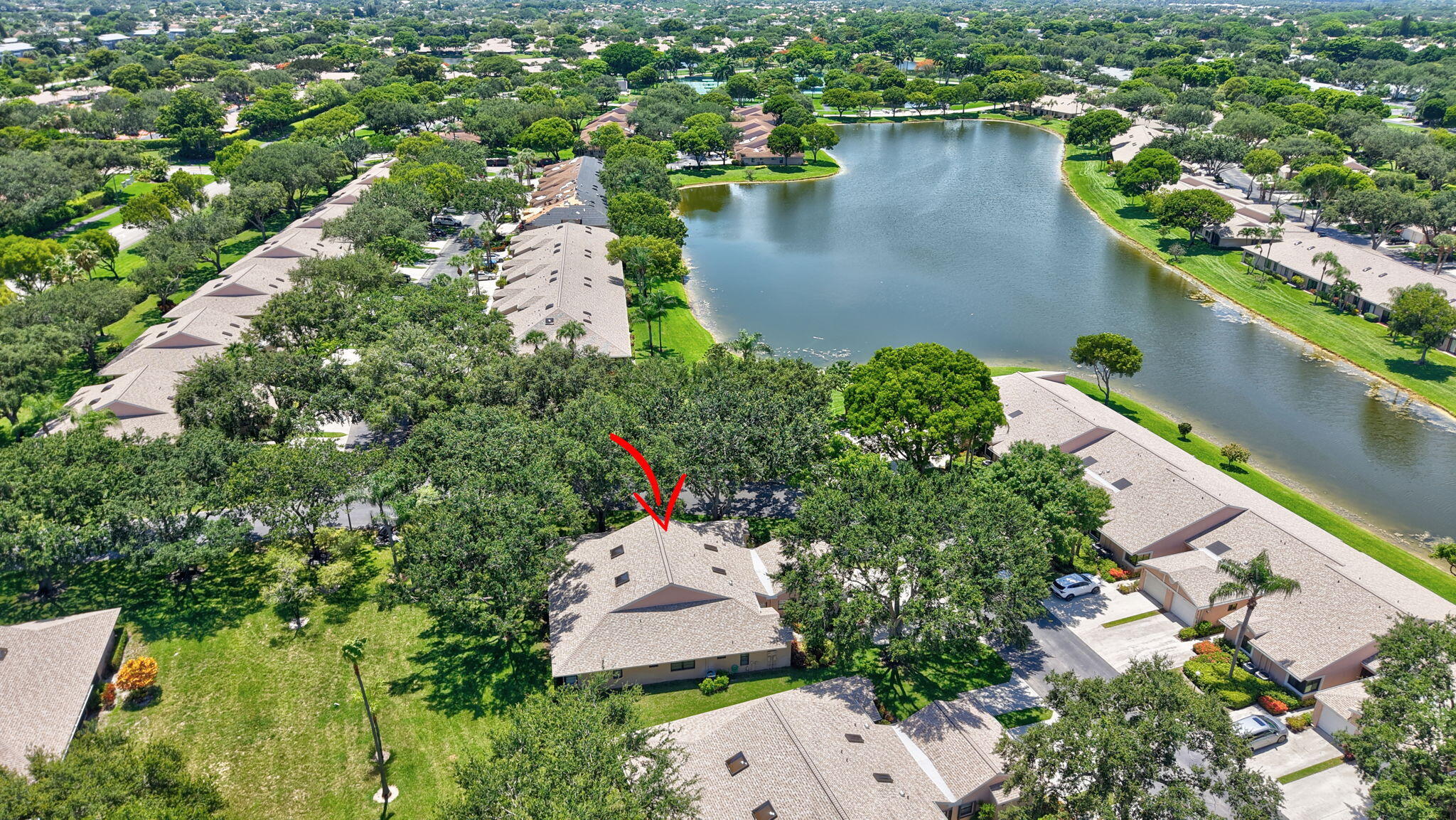 WHISPER WALK SEC E CONDO - Residential