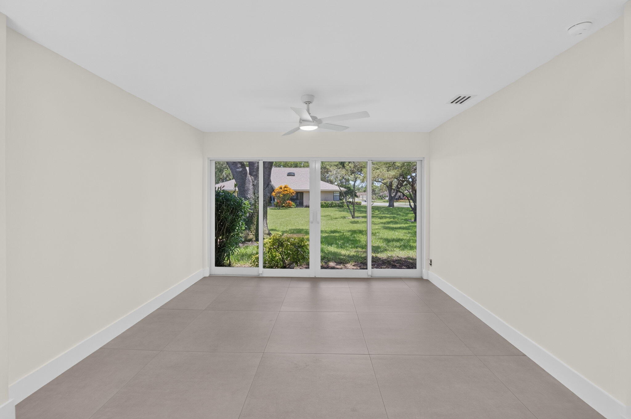 WHISPER WALK SEC E CONDO - Residential