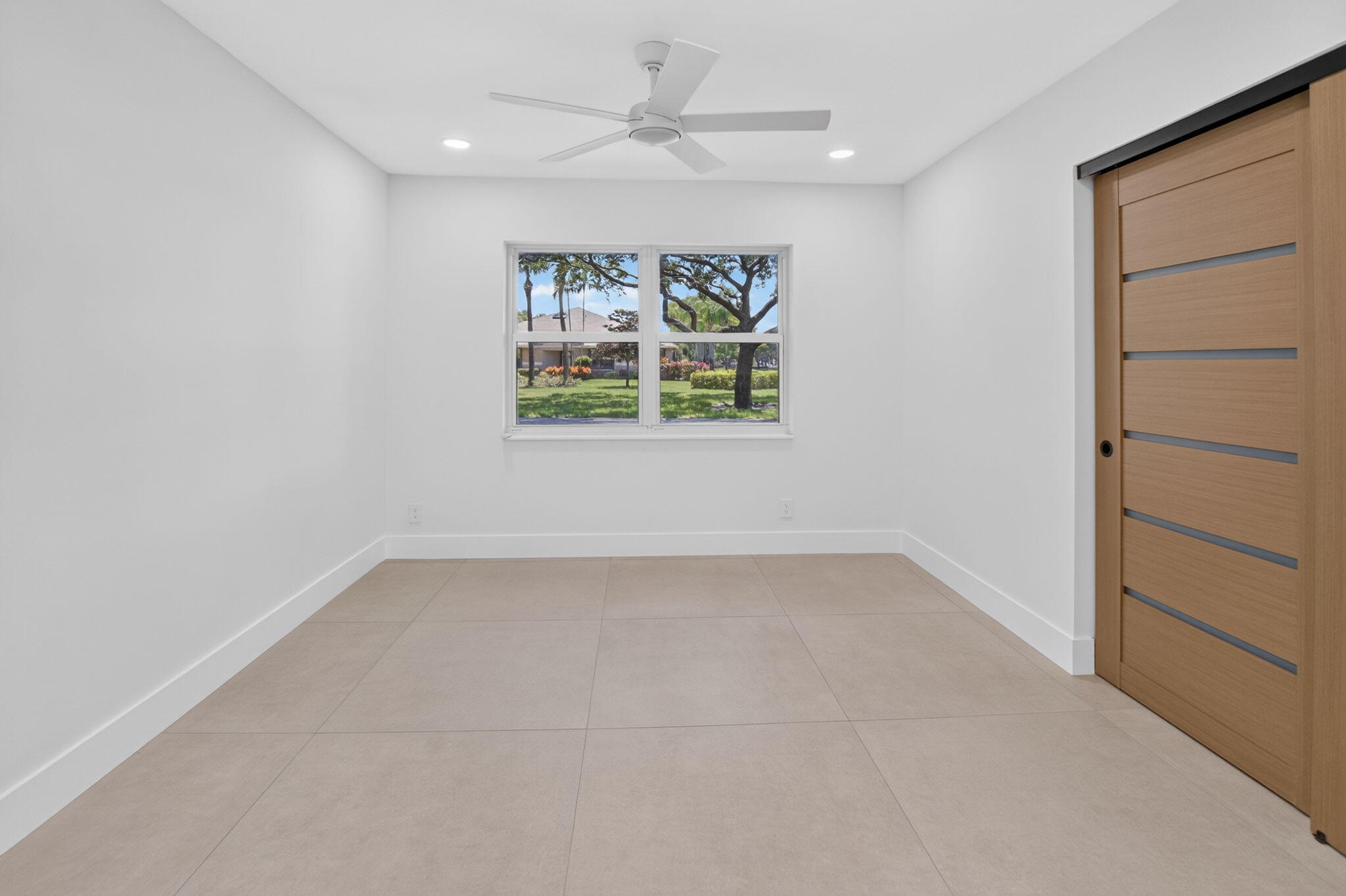 WHISPER WALK SEC E CONDO - Residential