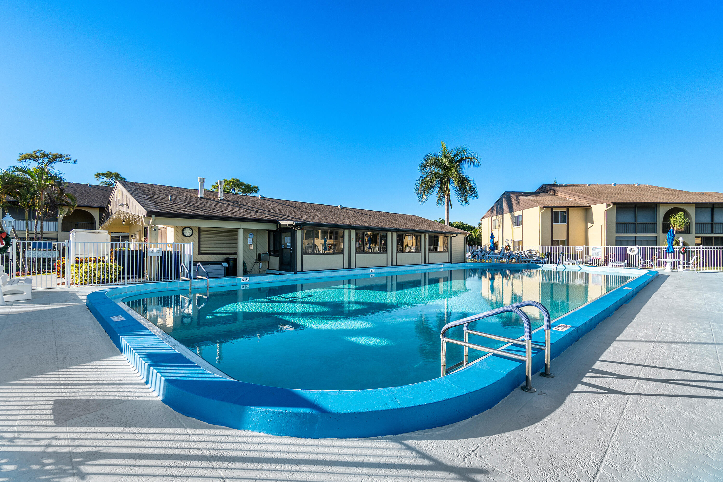 PINE RIDGE SOUTH III CONDO - Residential