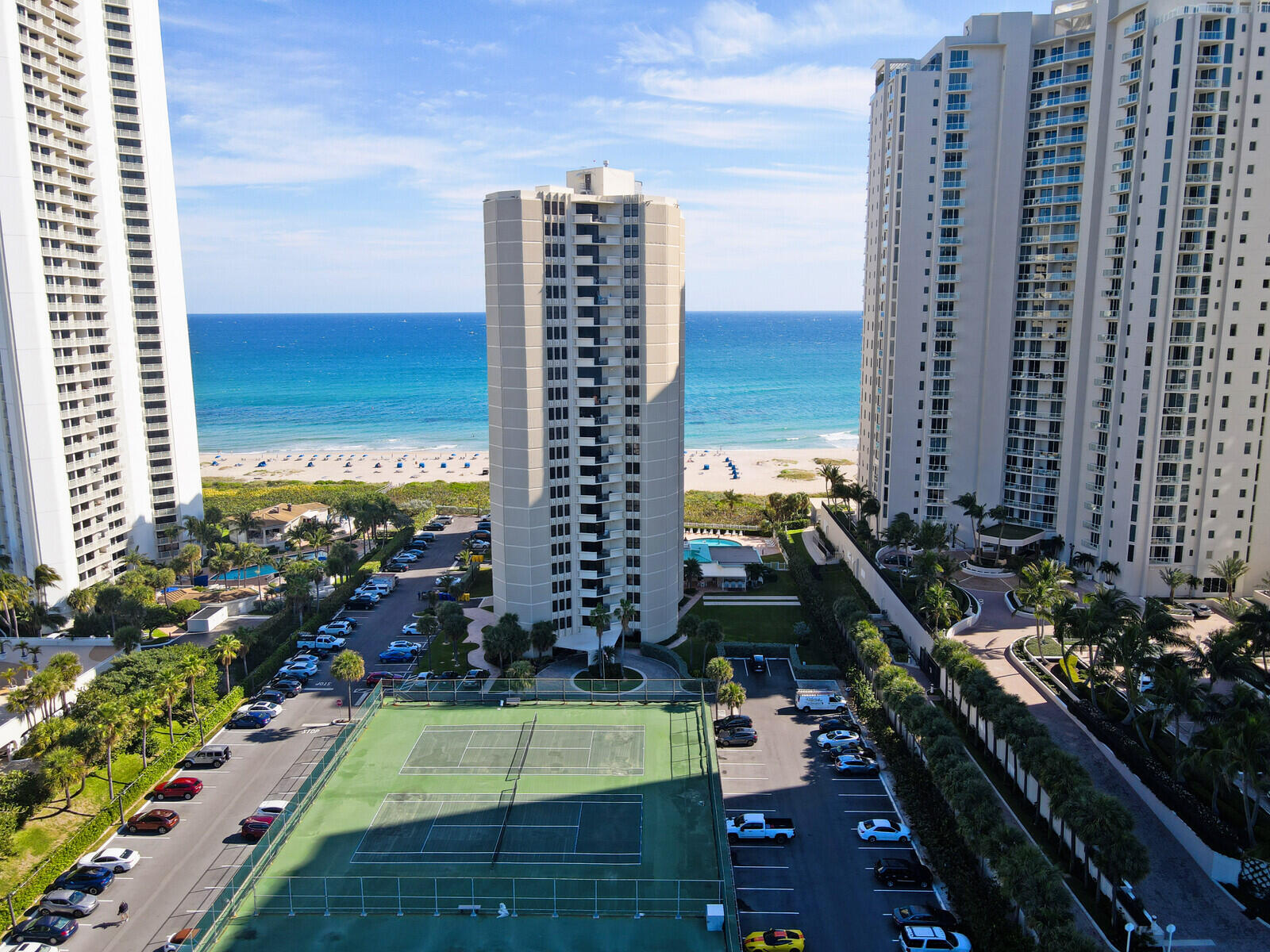 PHOENIX TOWERS CONDO - Residential Lease