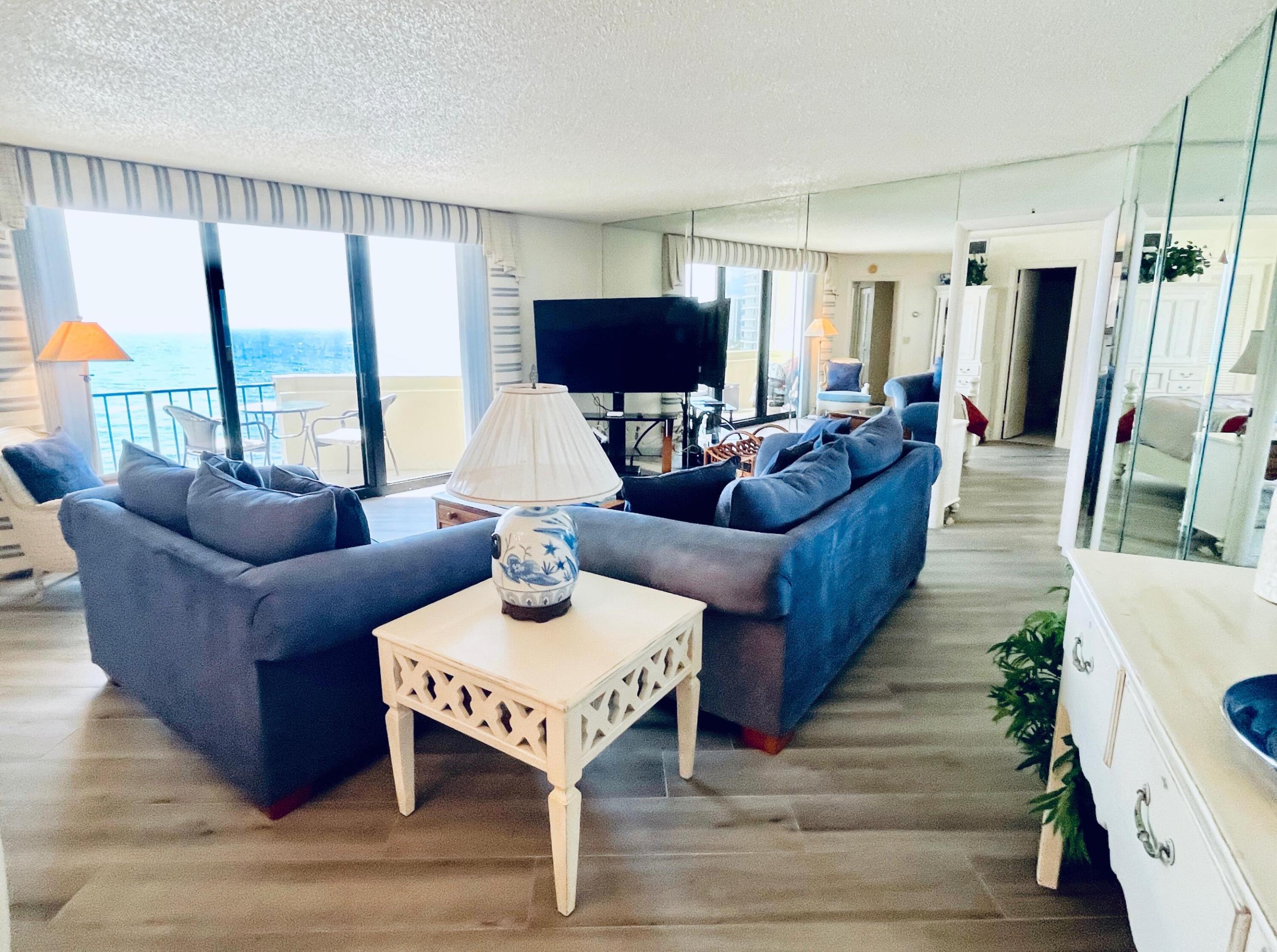PHOENIX TOWERS CONDO - Residential Lease