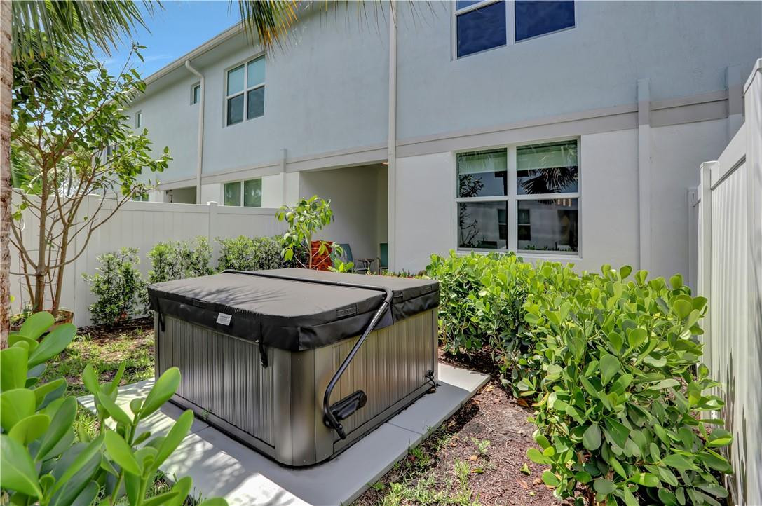 Sandpiper Pointe - Residential