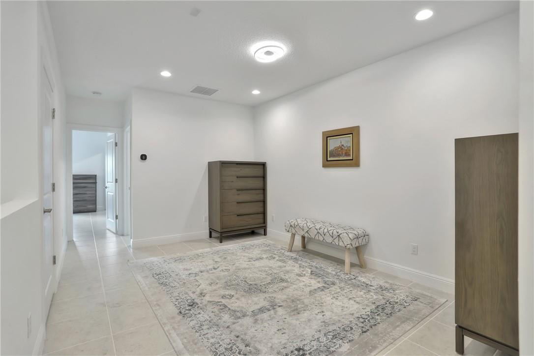 Sandpiper Pointe - Residential