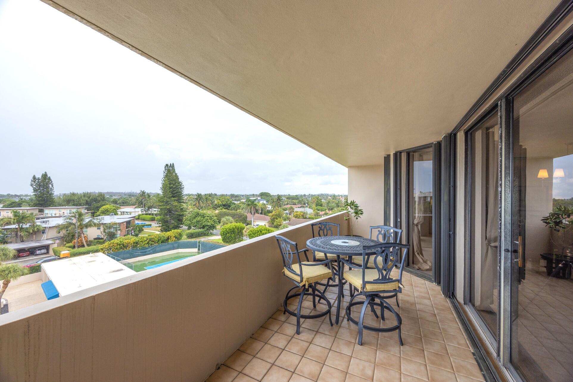 MAYFAIR OF BOCA RATON CONDO - Residential