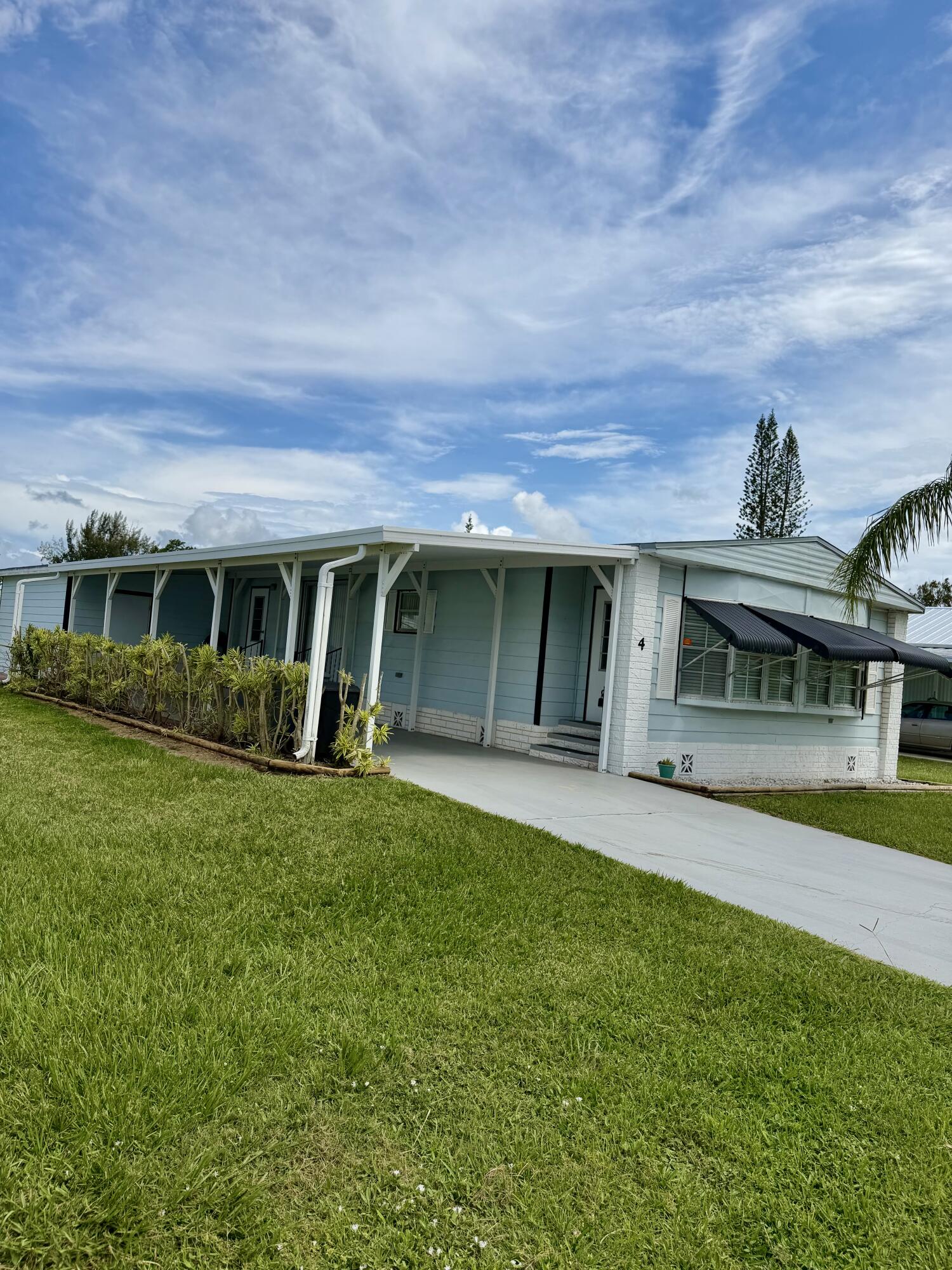 Spanish Lakes - Residential