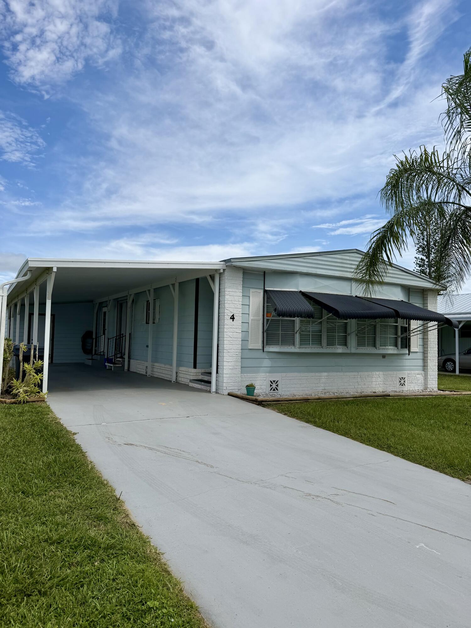 Spanish Lakes - Residential