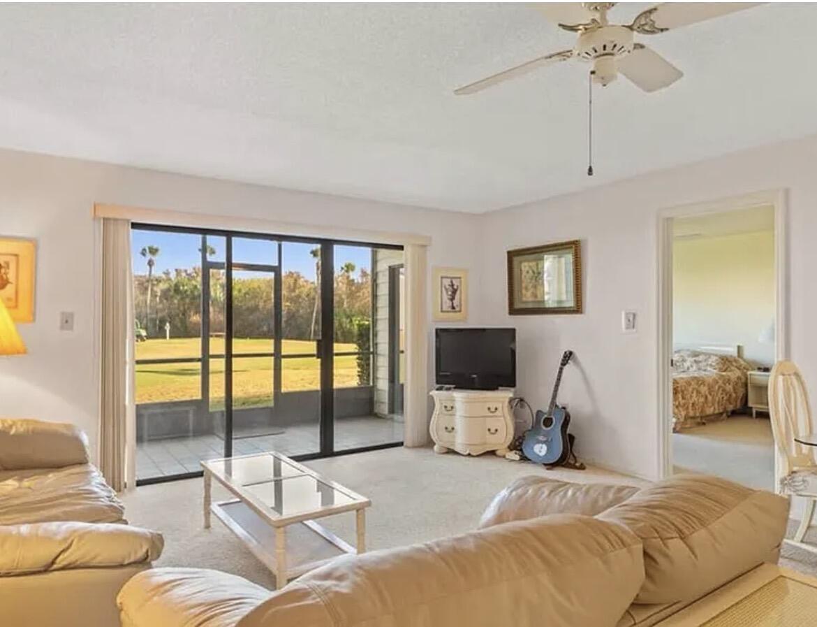 PELICAN POINTE OF SEBASTIAN V - Residential Lease