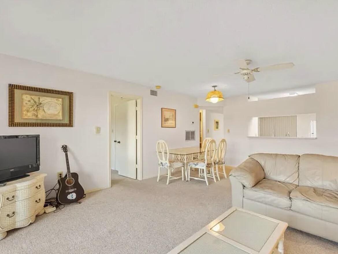 PELICAN POINTE OF SEBASTIAN V - Residential Lease