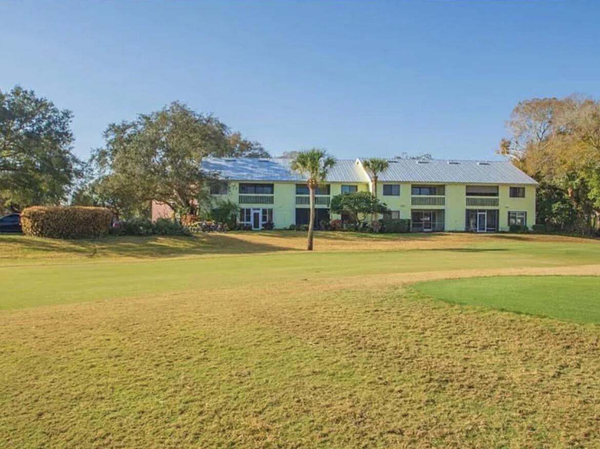 PELICAN POINTE OF SEBASTIAN V - Residential Lease