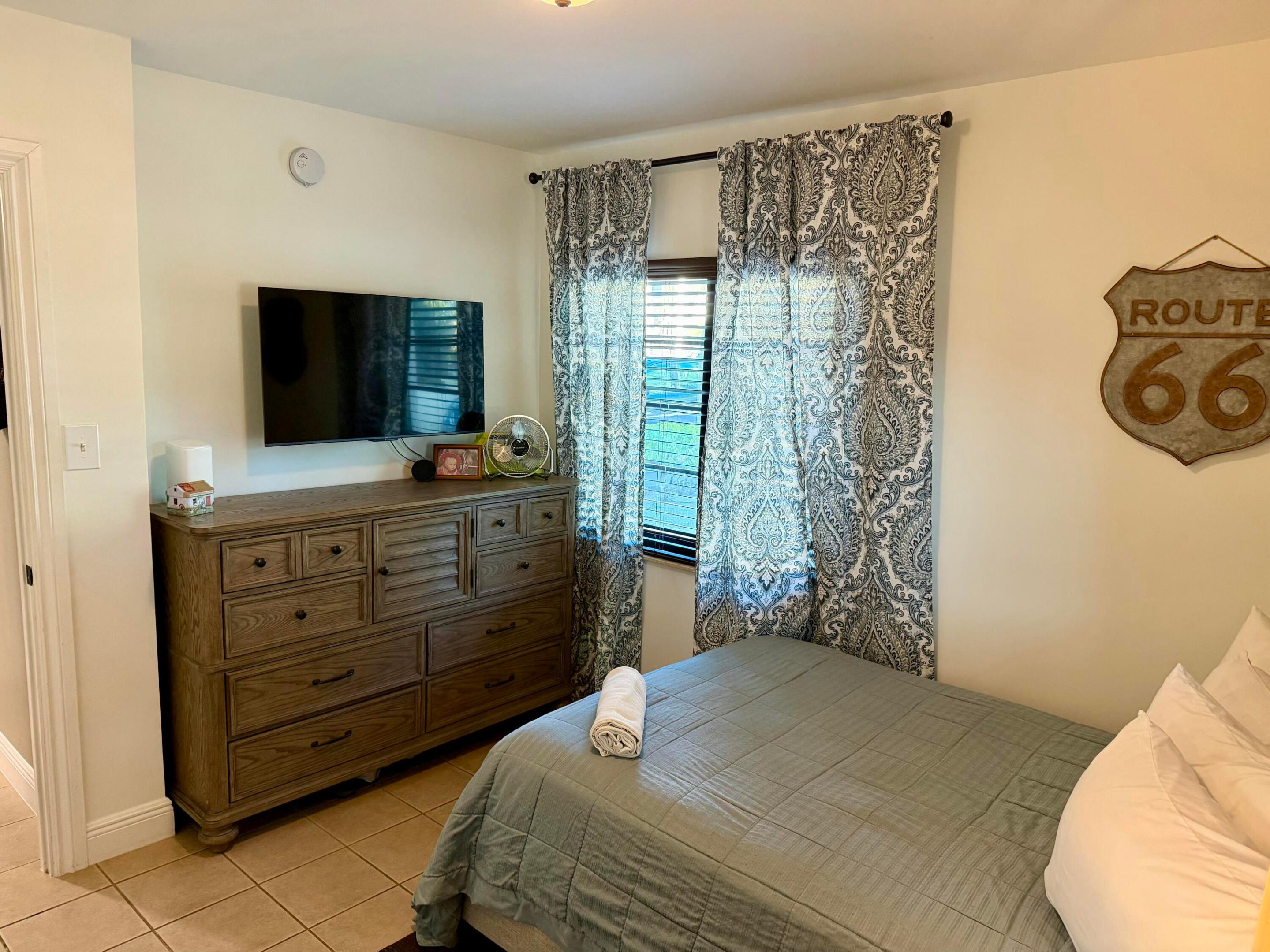 CYPRESS PARK CONDO - Residential