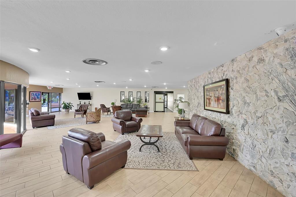 SUNRISE LAKES PHASE III - Residential