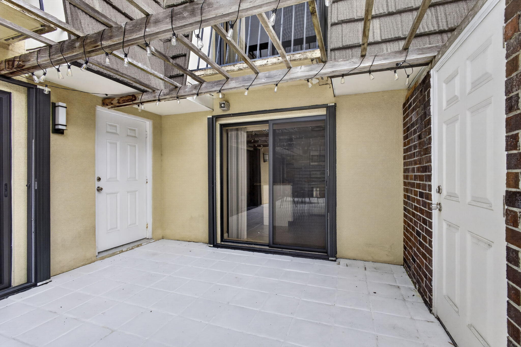 GLENWOOD TWNHS - Residential