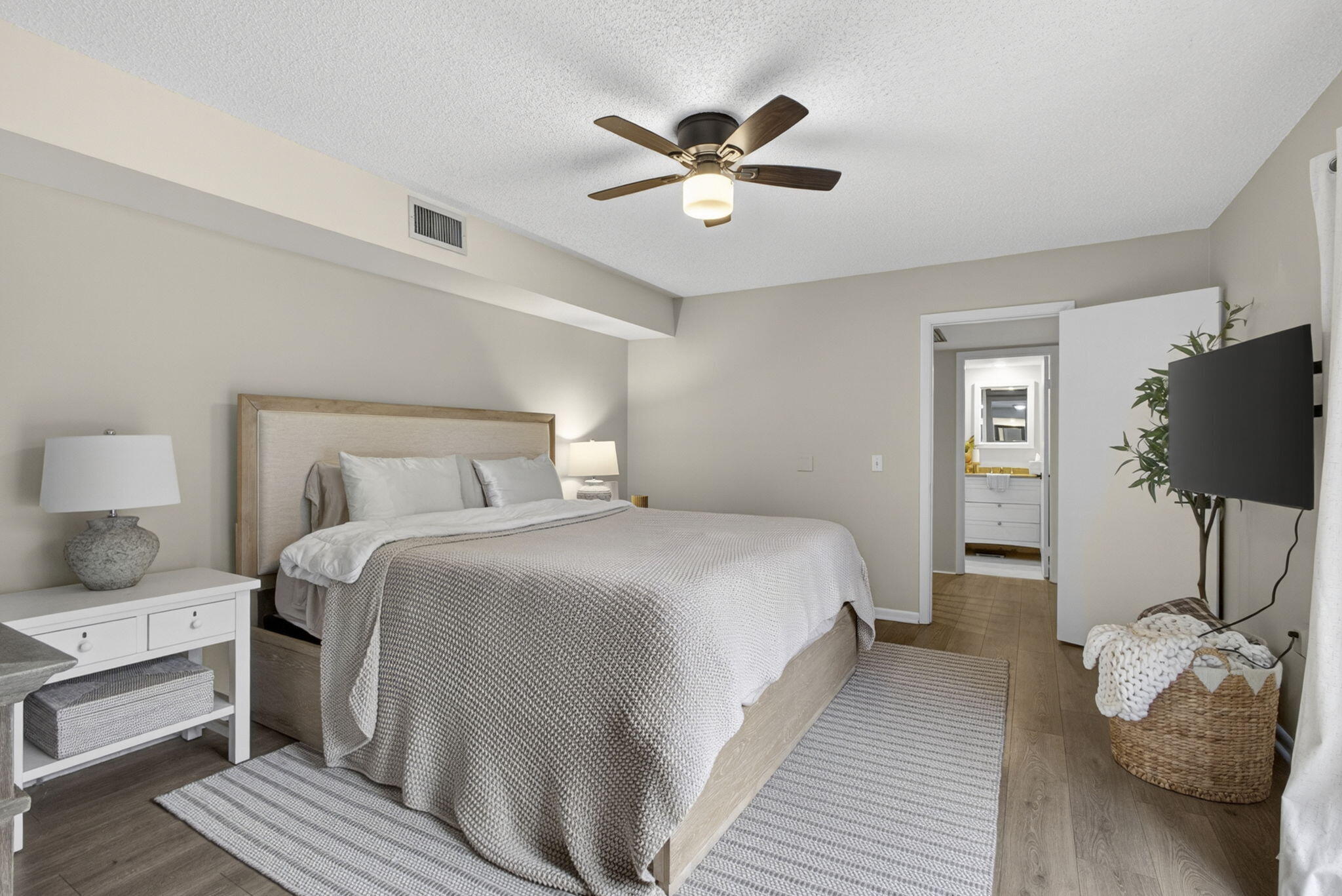 GLENWOOD TWNHS - Residential