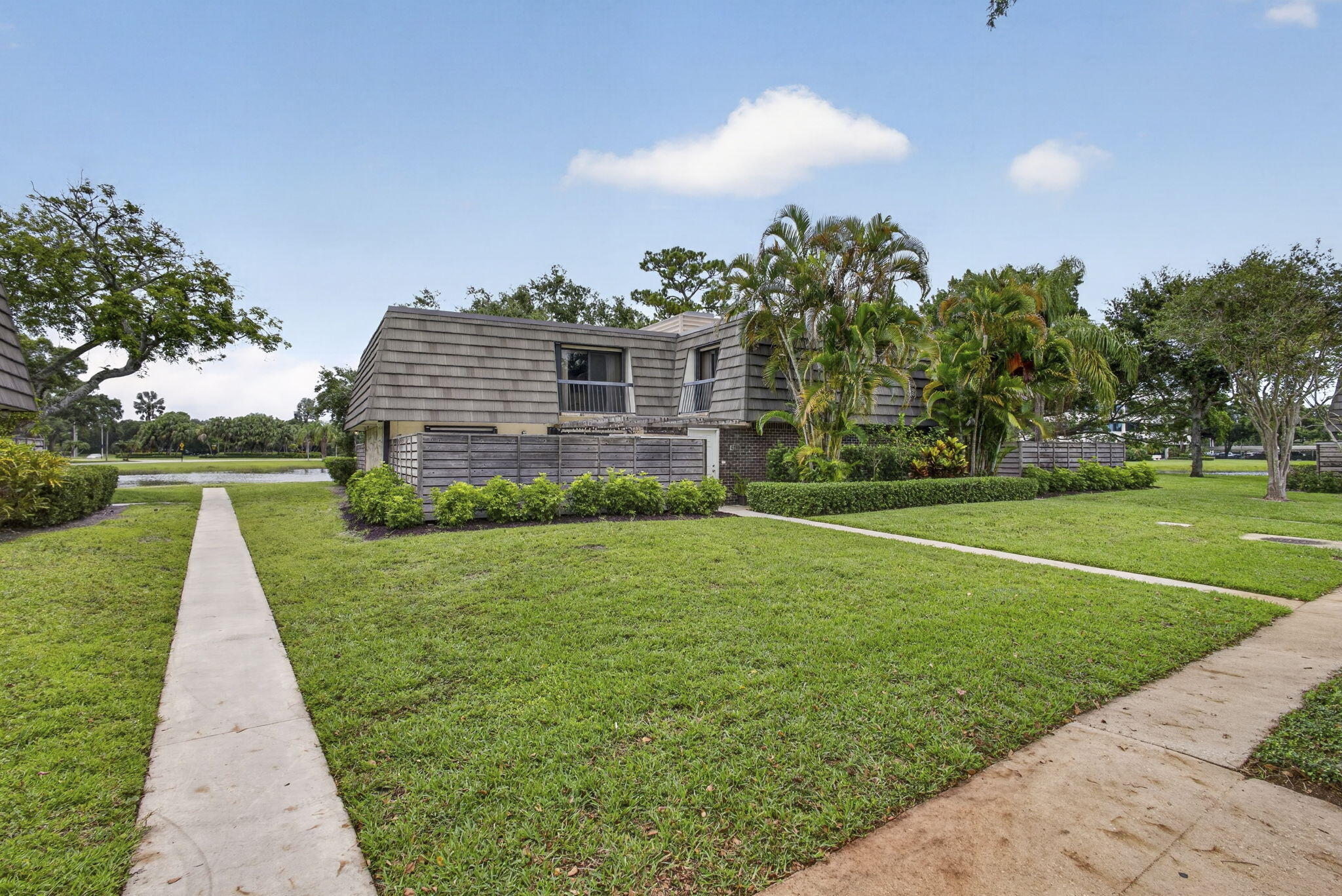 GLENWOOD TWNHS - Residential