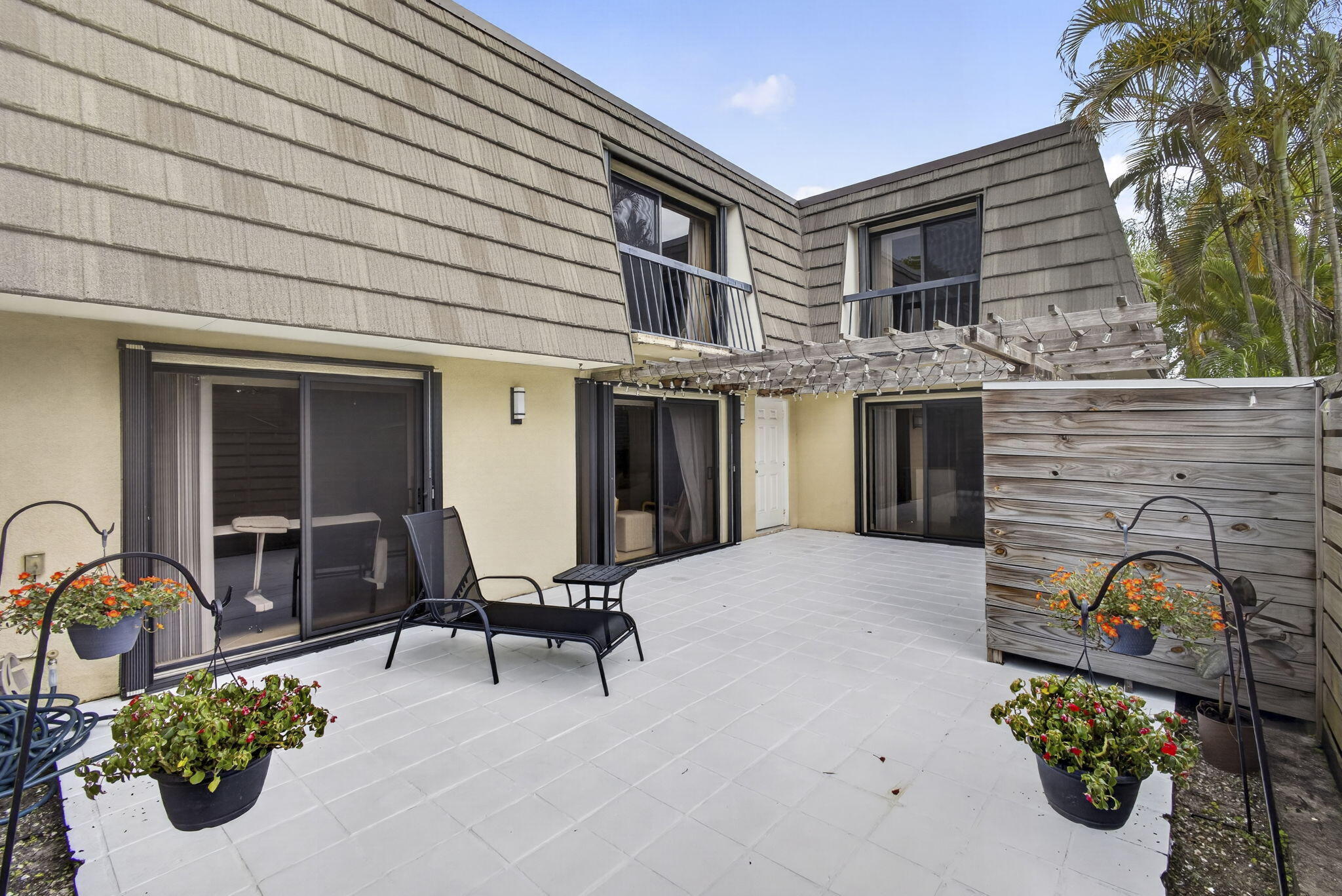 GLENWOOD TWNHS - Residential