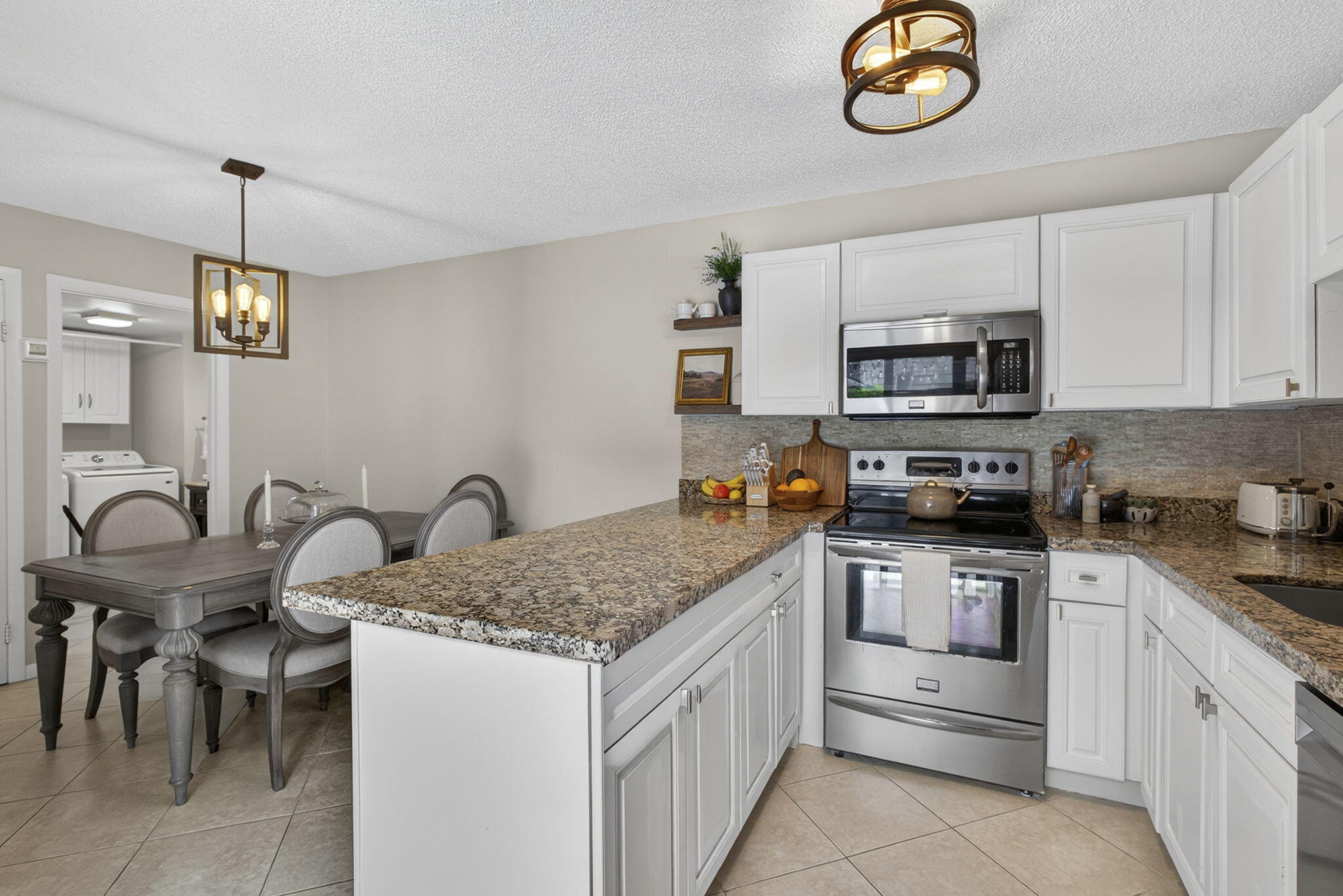 GLENWOOD TWNHS - Residential