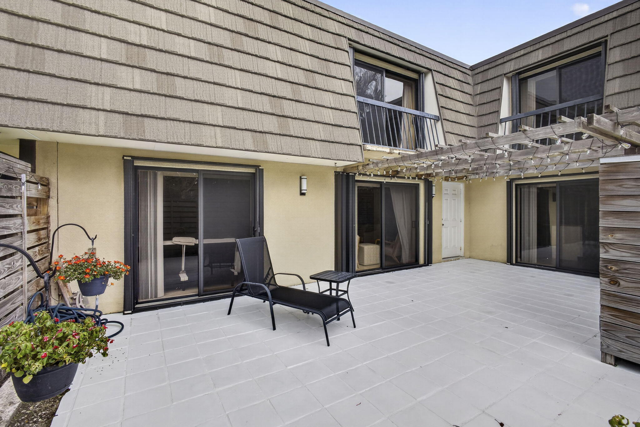 GLENWOOD TWNHS - Residential
