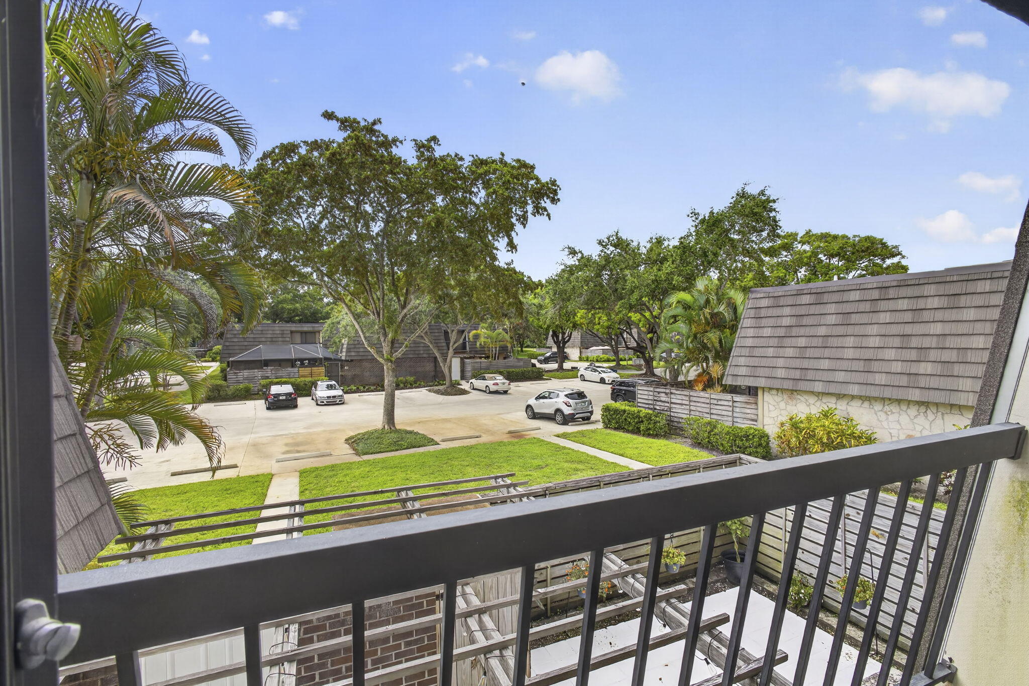 GLENWOOD TWNHS - Residential