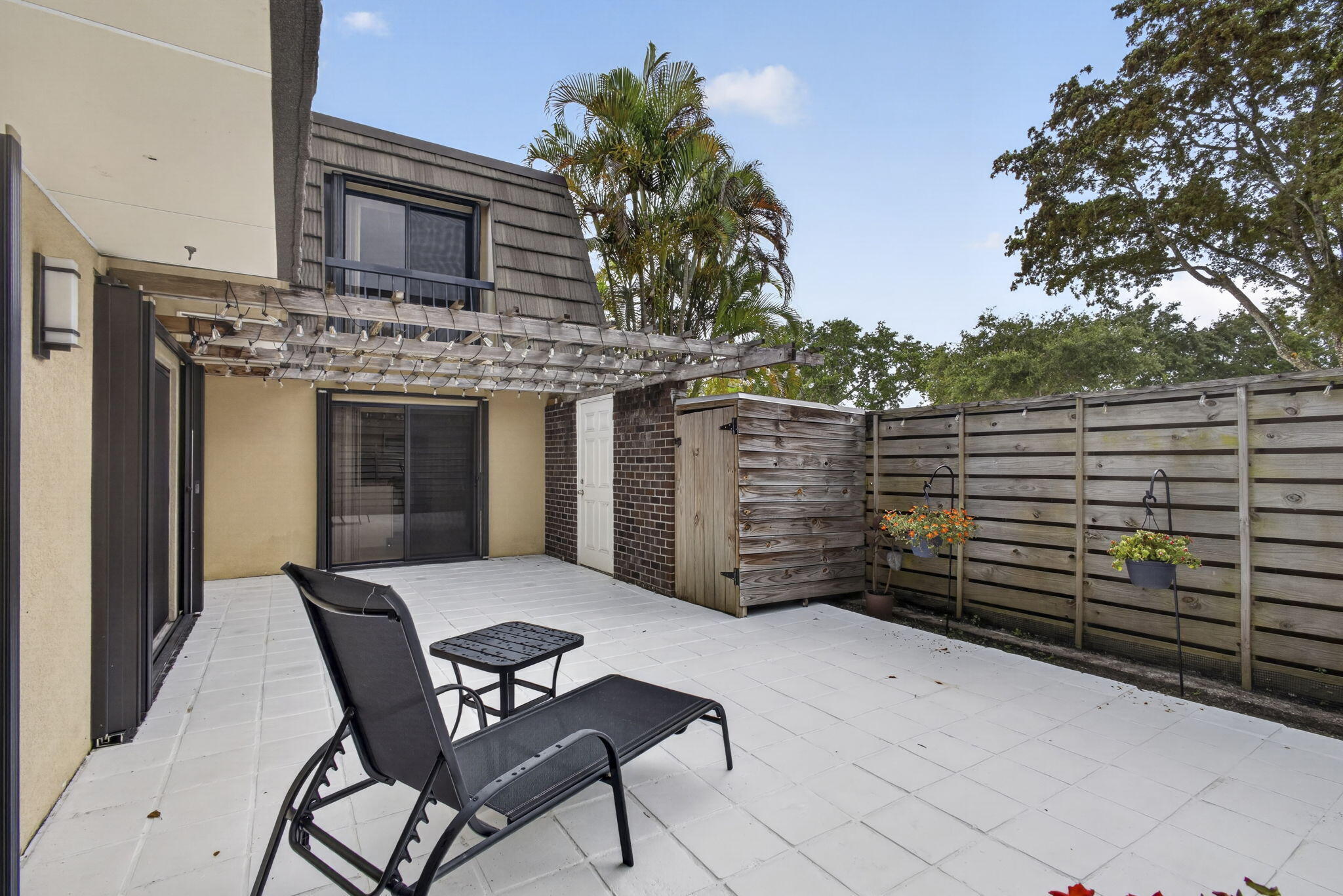 GLENWOOD TWNHS - Residential