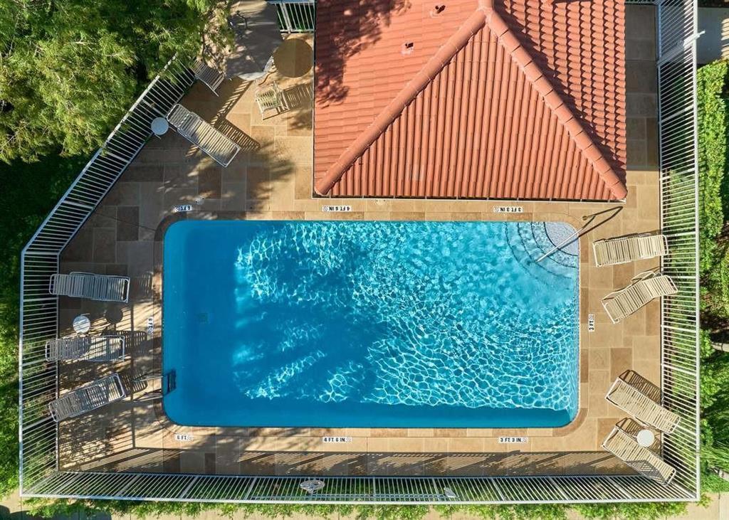 WYNDHAM LAKES EAST - Residential