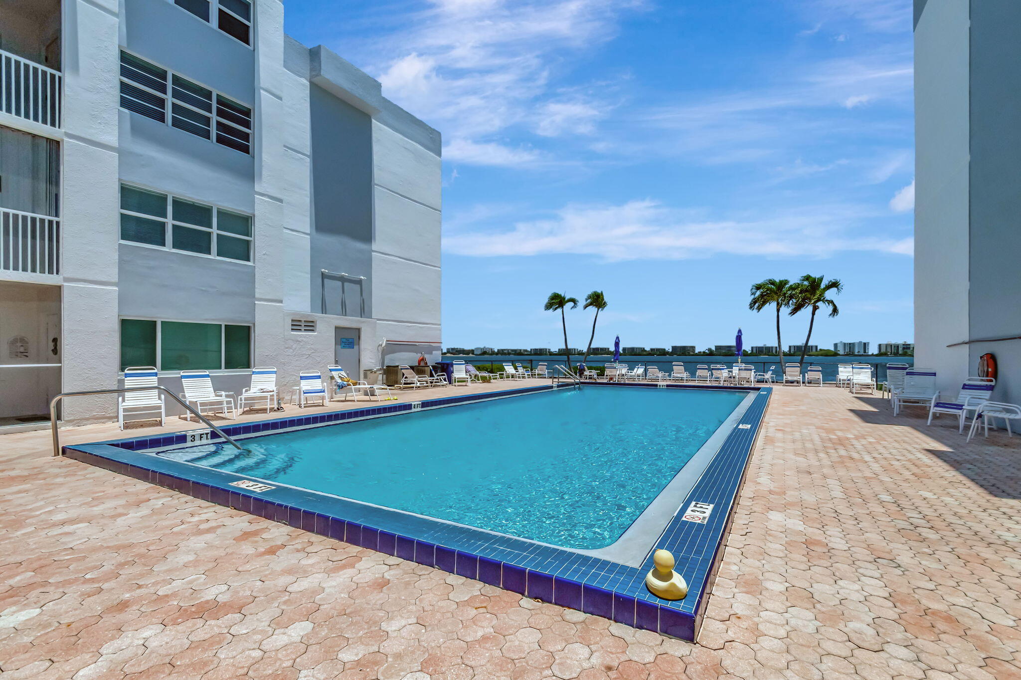 PALM LAKE 1 CONDO - Residential