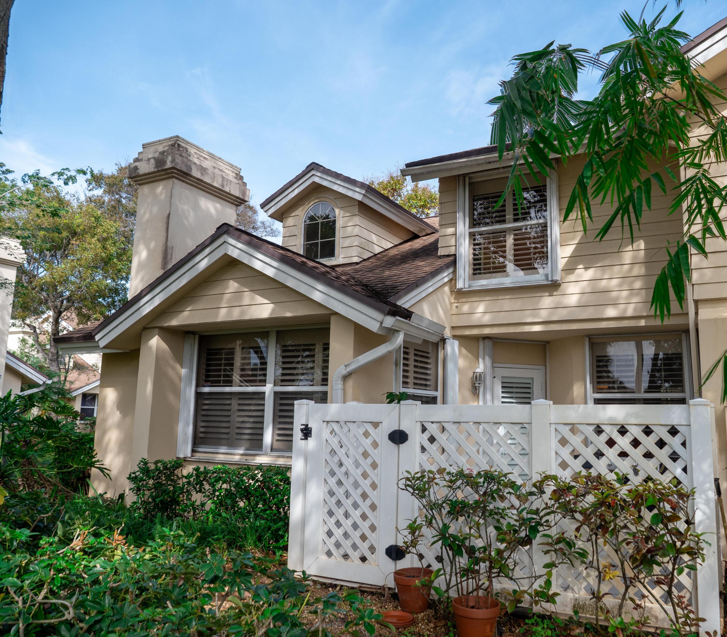 WELLESLEY AT LAKE CLARKE SHORES - Residential