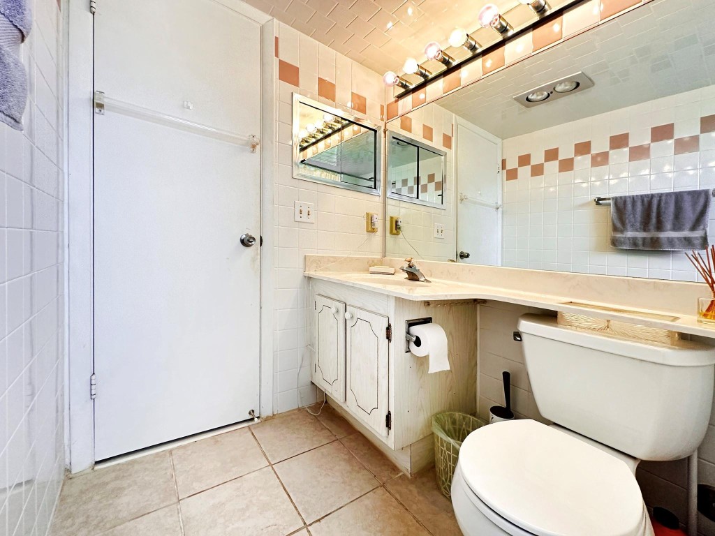Century Village East - Residential