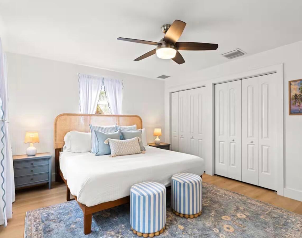 YACHT HARBOR EST - Residential Income
