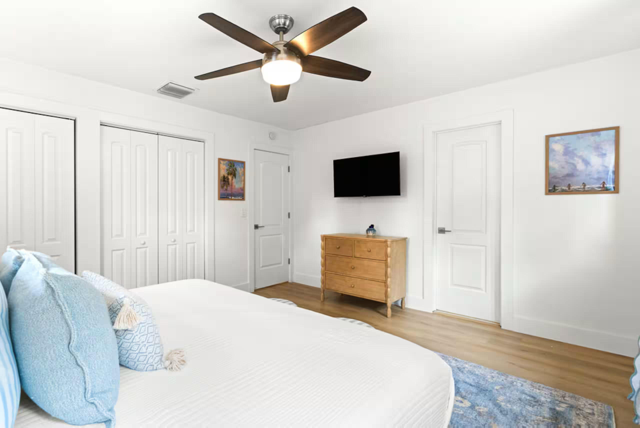 YACHT HARBOR EST - Residential Income