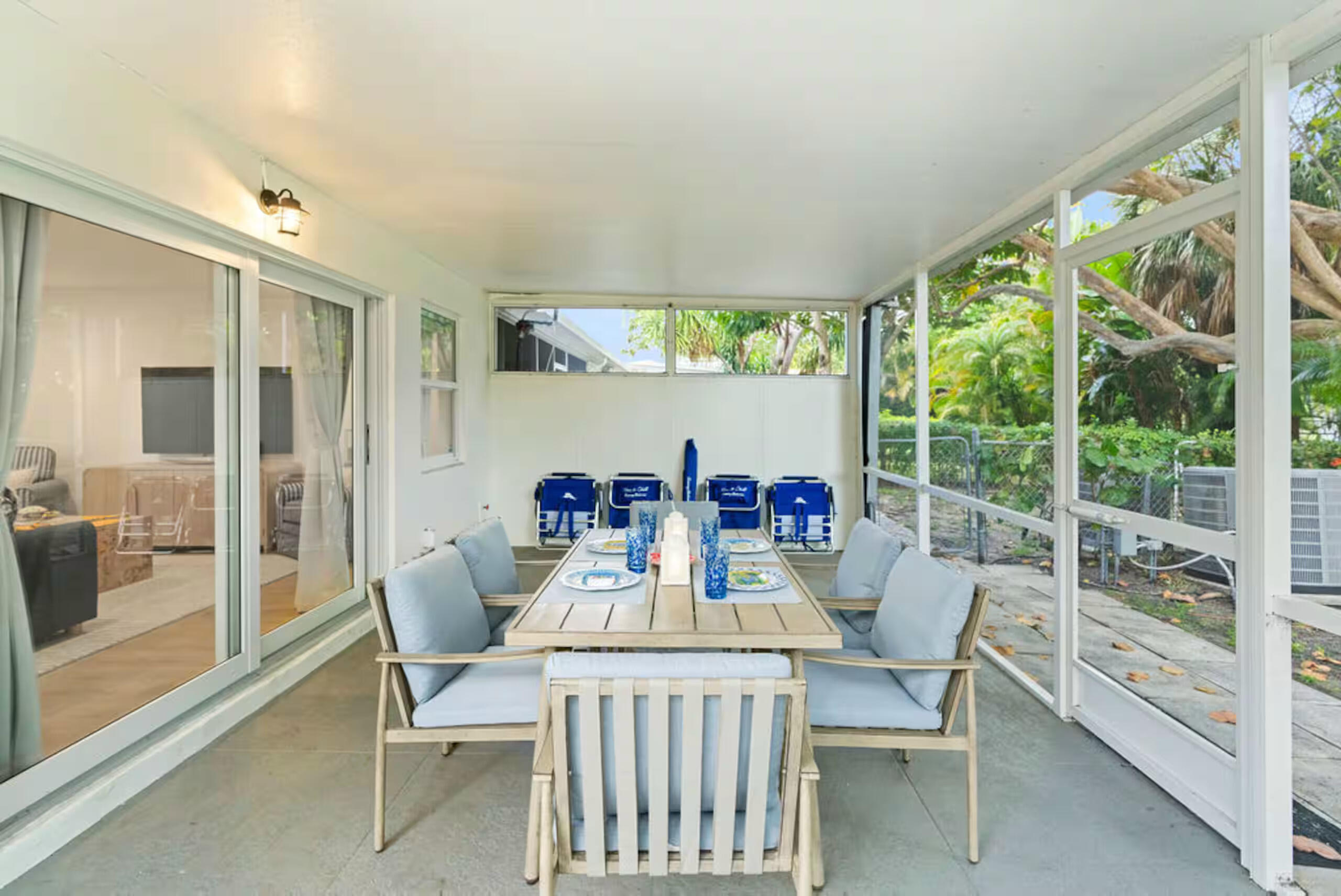 YACHT HARBOR EST - Residential Income