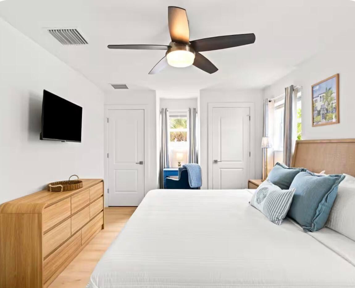 YACHT HARBOR EST - Residential Income