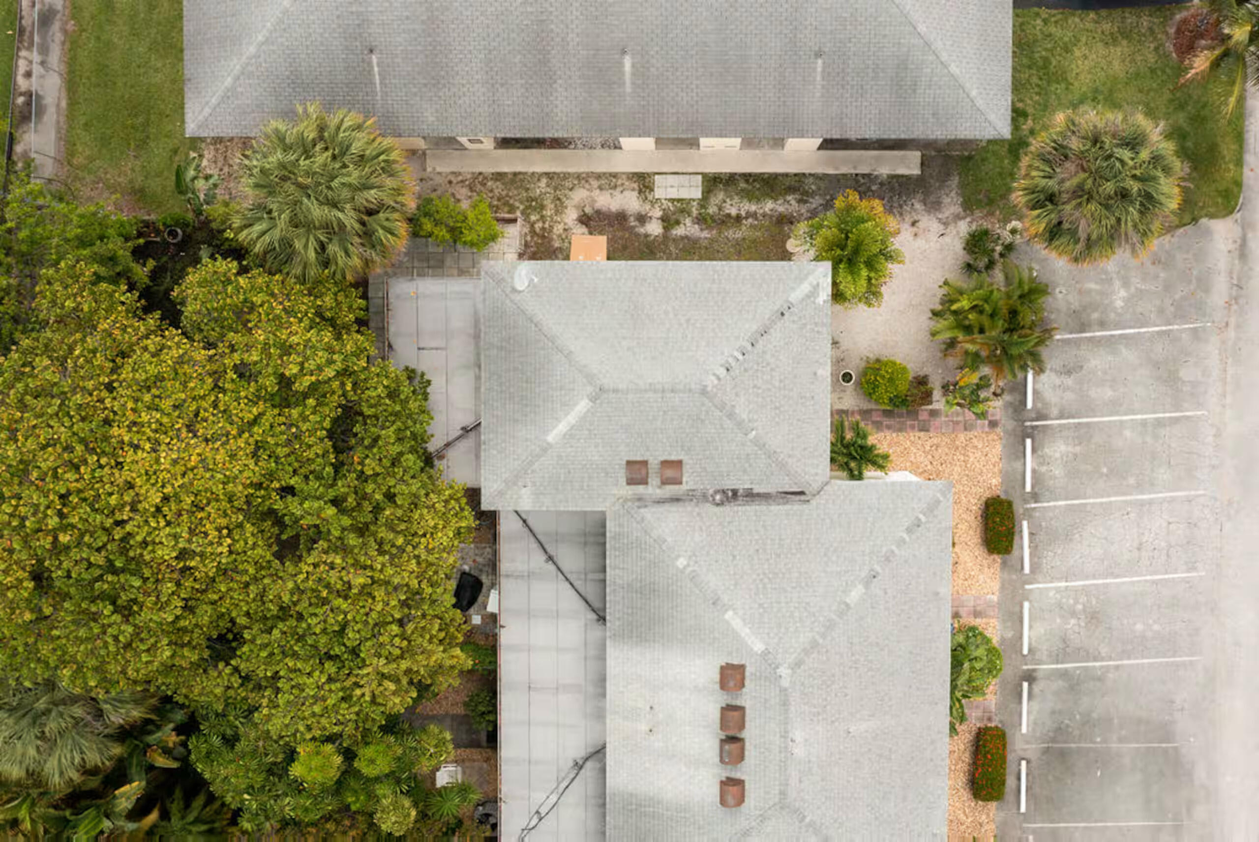 YACHT HARBOR EST - Residential Income