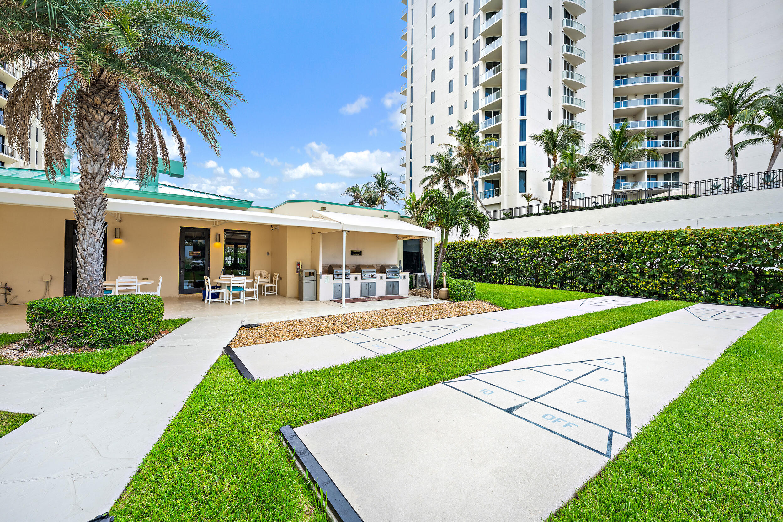 Phoenix Towers - Residential