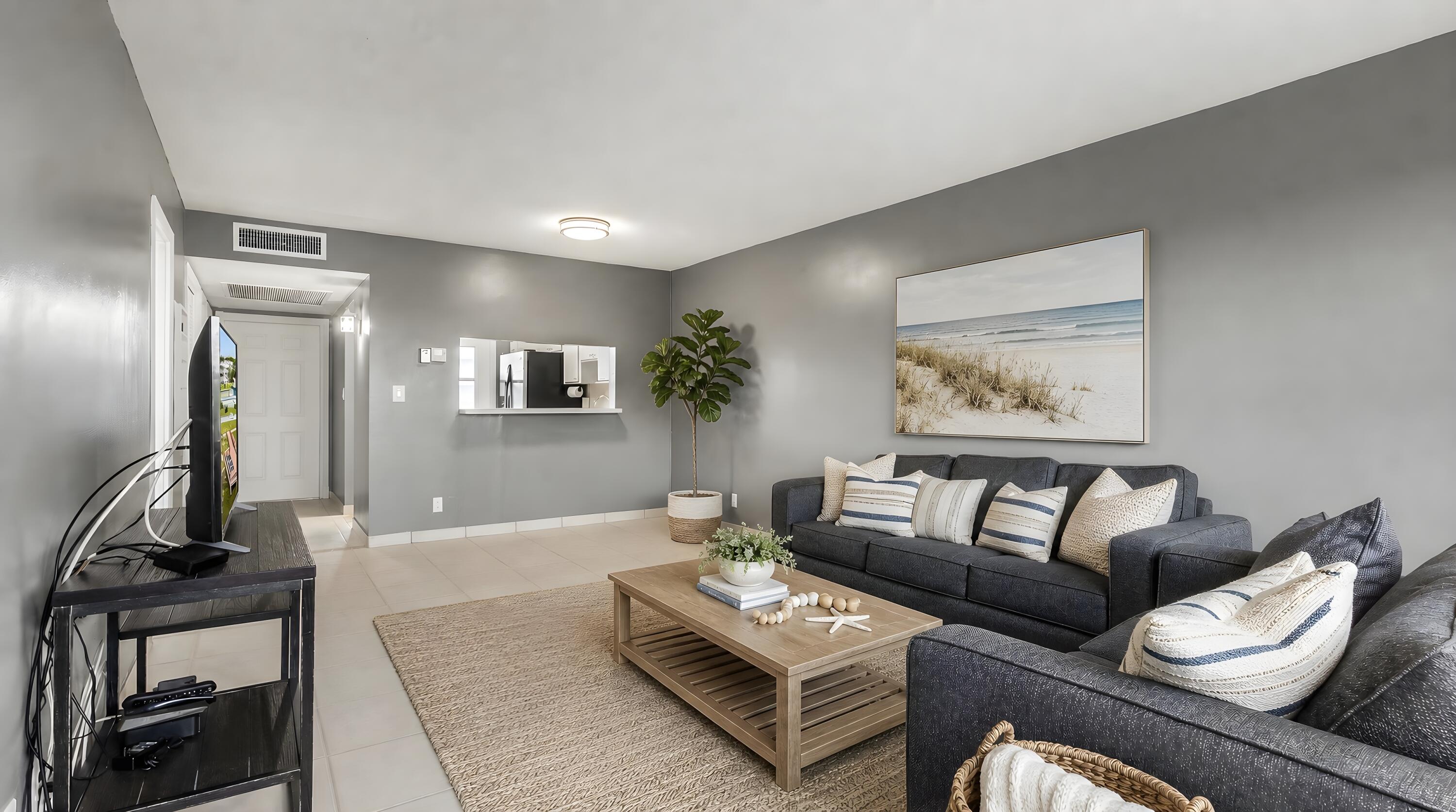 SHERIDAN LAKES CONDO APTS NO 6 - Residential Lease