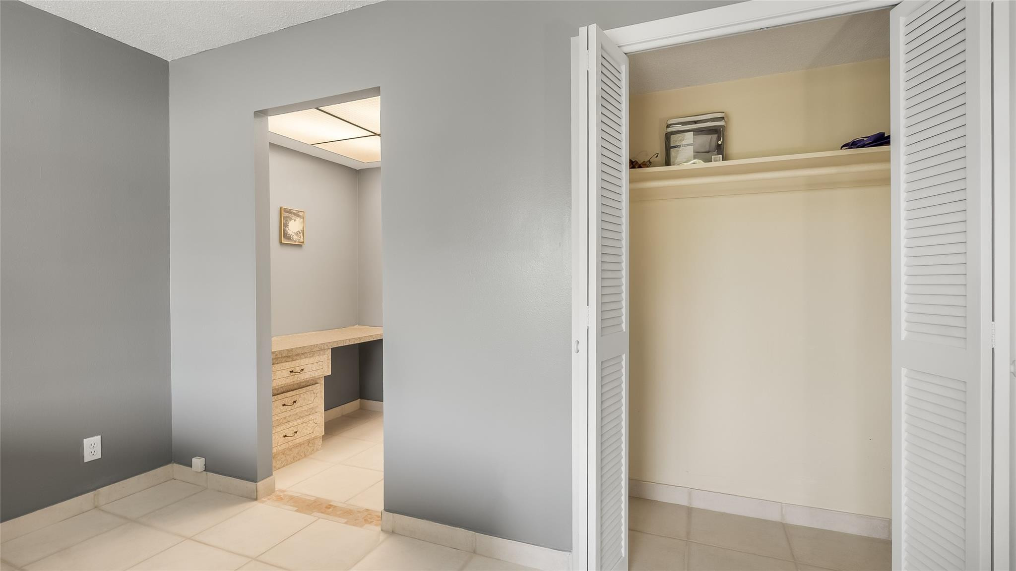 SHERIDAN LAKES CONDO APTS NO 6 - Residential Lease