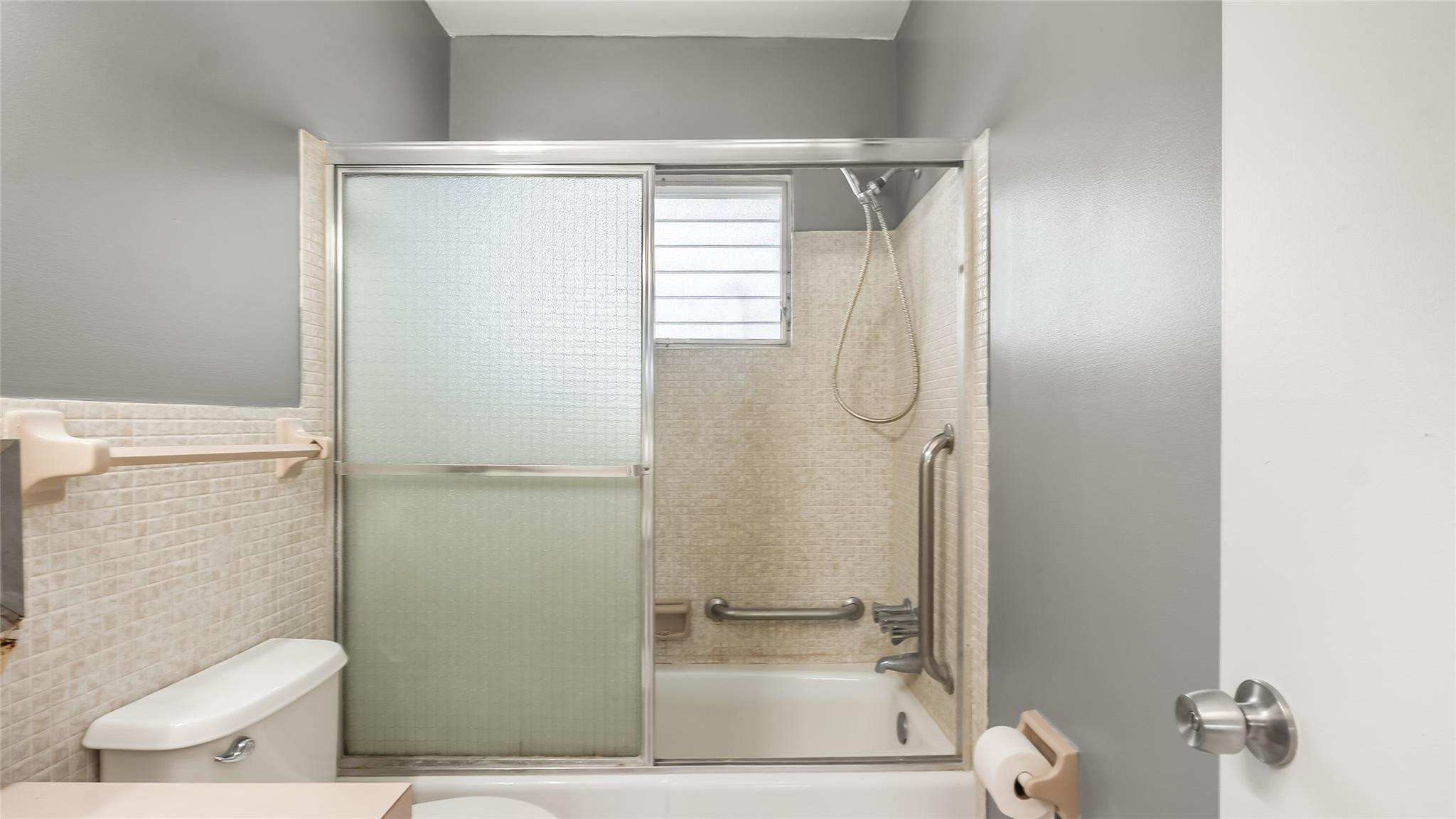 SHERIDAN LAKES CONDO APTS NO 6 - Residential Lease
