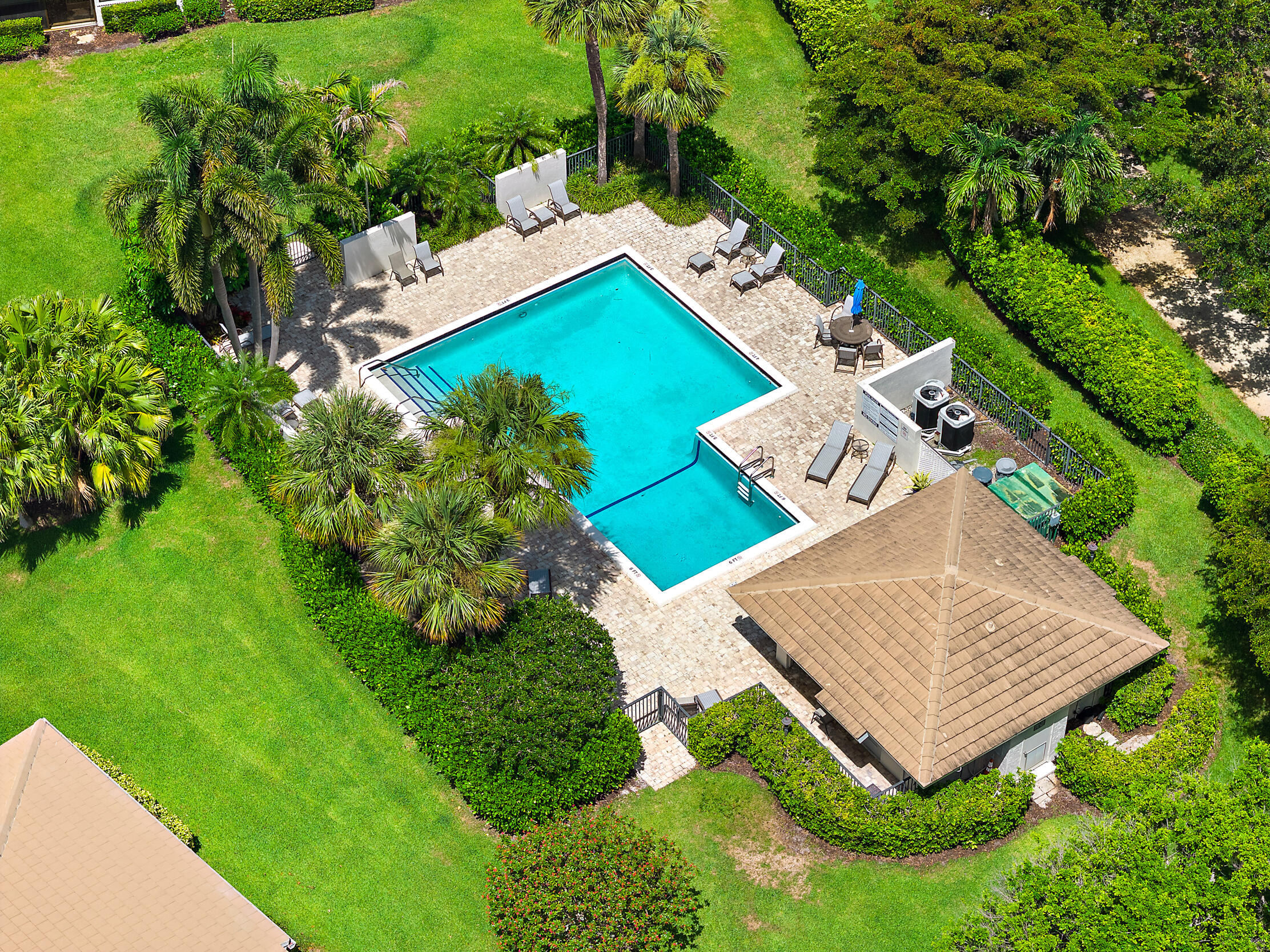 Windward - Jonathans Landing - Residential