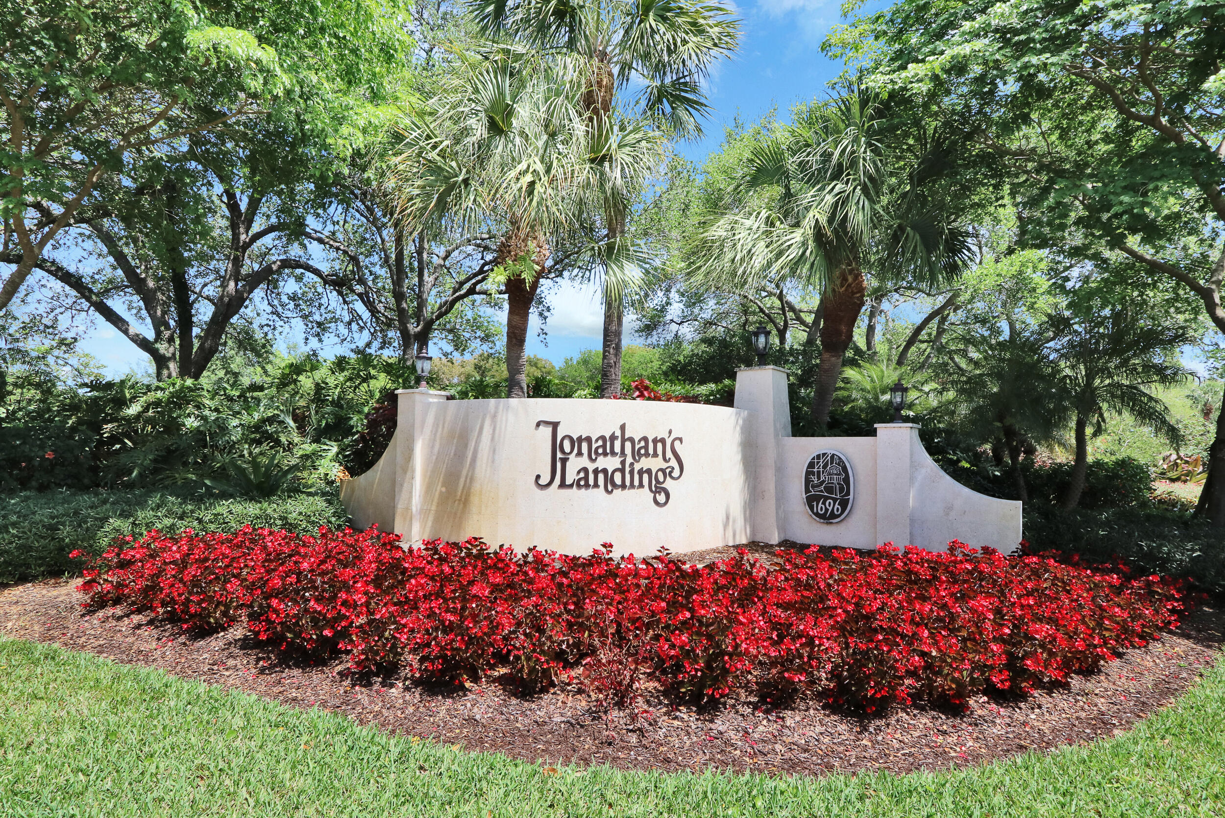 Windward - Jonathans Landing - Residential