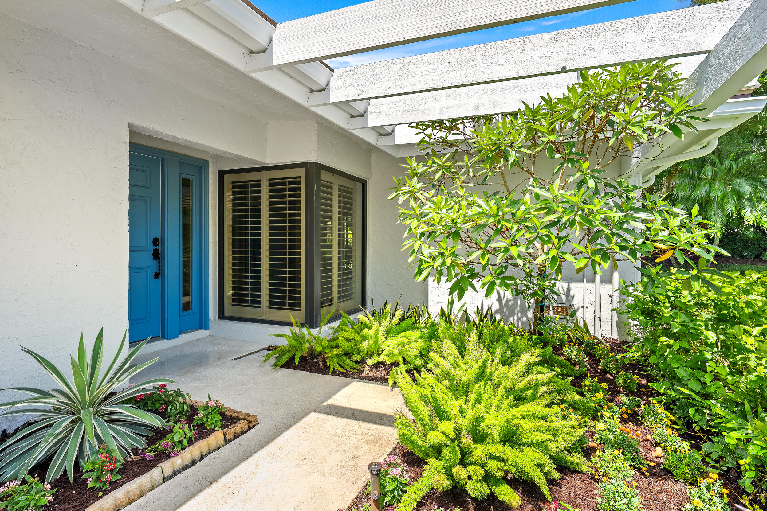 Windward - Jonathans Landing - Residential